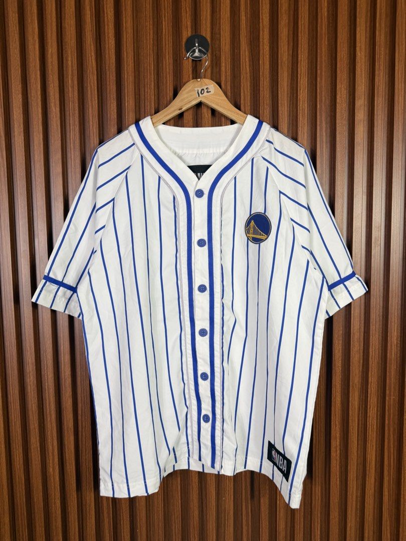 NBA GOLDEN STATE WARRIORS (Category: Tshirts & Polo Shirts ) located in Iloilo. Submitted by roadthrift.ph (Listing ID 1470227472, Image 1). Description: Dimes:23.5x30 L Color rate:10/10 Condition:10/10.