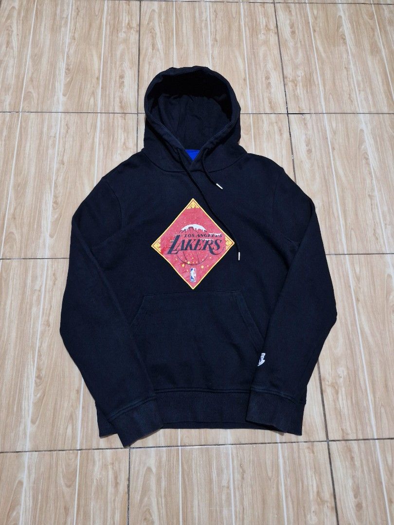 NBA Lakers Hoodie (Category: Coats, Jackets and Outerwear) located in Antipolo. Submitted by kentoy6666 (Listing ID 1470308218, Image 2). Description: .