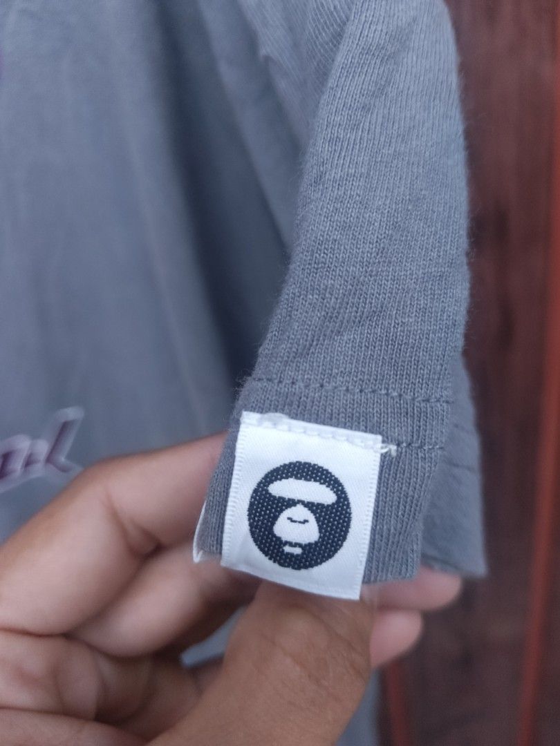 (NEGOTIABLE) AAPE GRAY TEE (Category: Activewear) located in Koronadal. Submitted by 9509thrift (Listing ID 1470244136, Image 3). Description: AAPE GRAY TEE GOOD TO EXCELLENT CONDITION 23X32 SIZE XL ON TAG 980+SF (NEGOTIABLE) OR OFFER CAN DO J&T.