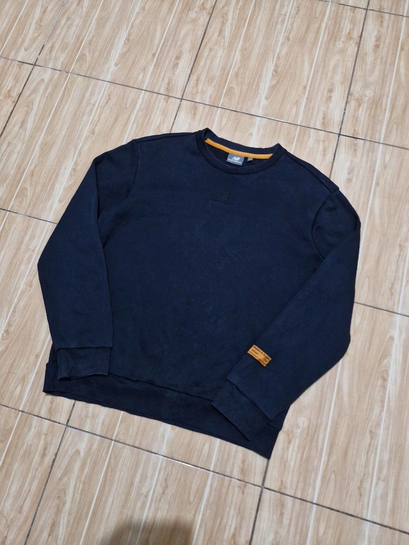 New balance (Category: Coats, Jackets and Outerwear) located in Antipolo. Submitted by kentoy6666 (Listing ID 1470307983, Image 2). Description: .