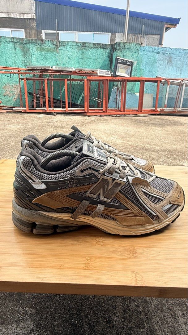 New Balance 1906A - Brown (Category: Dress Shoes) located in Pateros City. Submitted by andrealexthrifts (Listing ID 1470198227, Image 3). Description: .