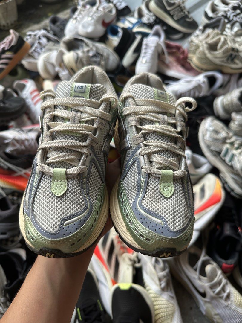 New Balance 1906R Silver Tan (Category: Sneakers) located in Marikina City. Submitted by azaero (Listing ID 1470284041, Image 2). Description: Size Women's US 6 / Euro 37 Excellent Condition .