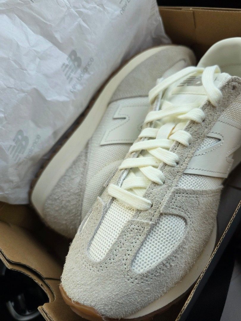NEW BALANCE 471 (Category: Casual Shoes) located in Dinalupihan. Submitted by misterrsellerr (Listing ID 1470237383, Image 2). Description: .