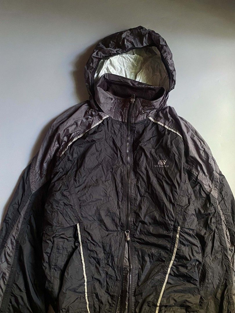 New Balance hooded windbreaker (Category: Coats, Jackets and Outerwear) located in Angeles City. Submitted by ian.thrift_ph (Listing ID 1470185501, Image 3). Description: Fresh from bale W 26 L 25 Boxy Fit Good Condition.
