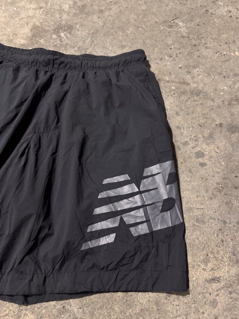 New balance walking short (Category: Shorts) located in Pasig City. Submitted by dripthrift1600 (Listing ID 1470319830, Image 3). Description: - New Balance Walking short - Good condition - Issue: None - Sizes: S - Dimes: 28x17.