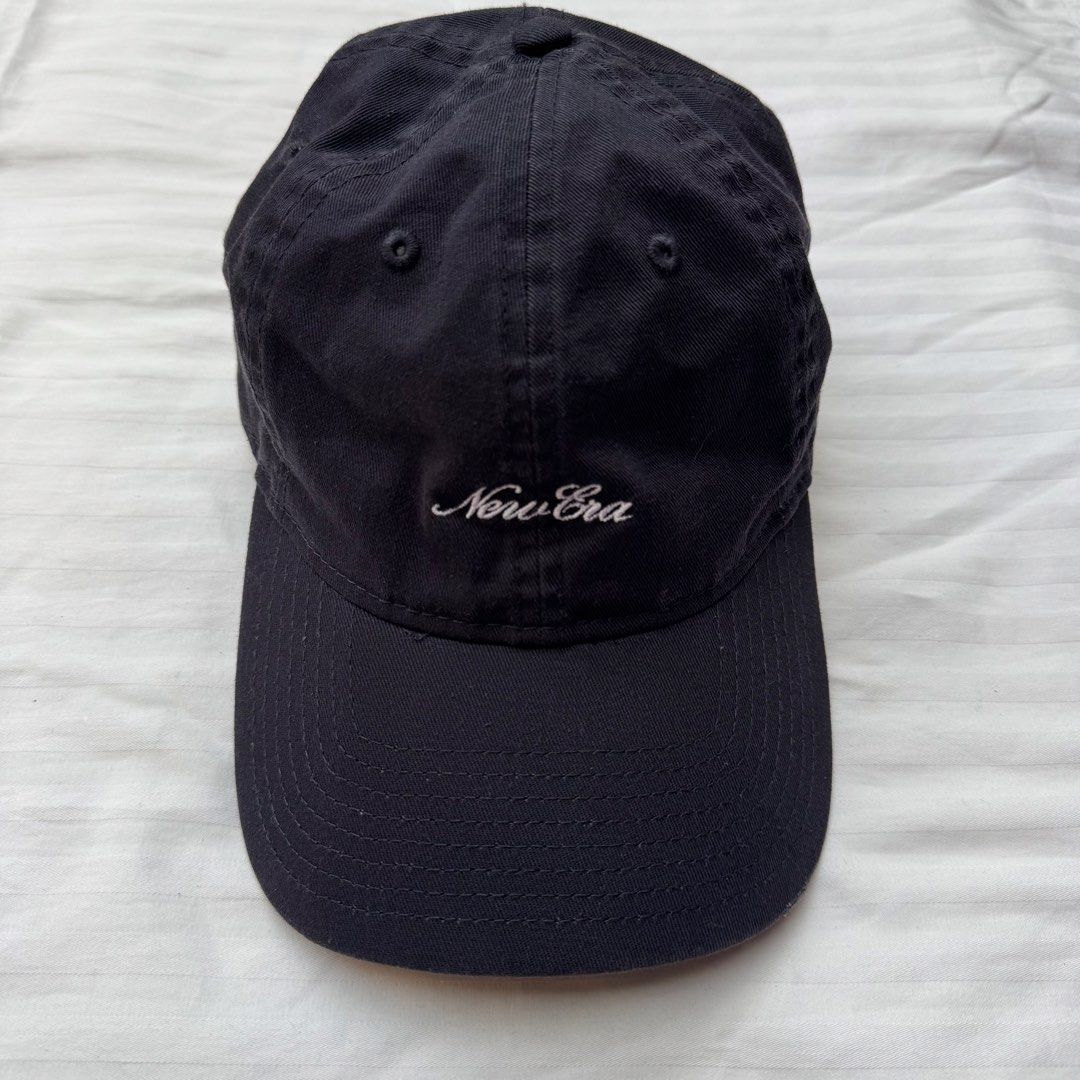 NEW ERA (Category: Hats & Beanies) located in Pasig City. Submitted by jaaard (Listing ID 1470286744, Image 1). Description: For sale.