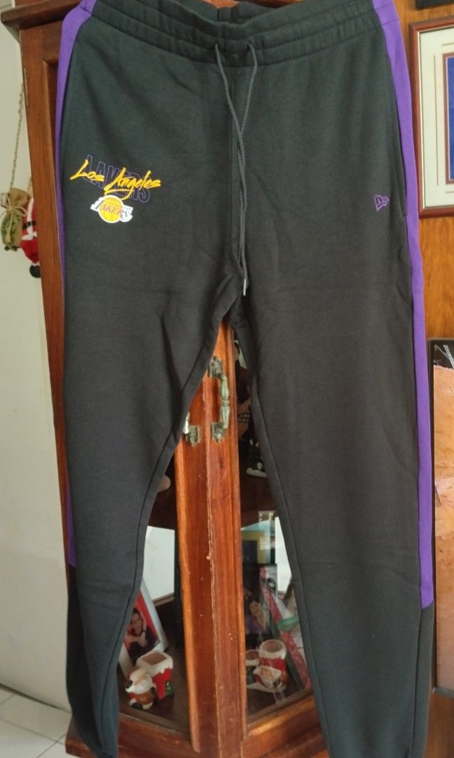 New Era NBA Jogger Pants (Category: Joggers) located in General Mariano Alvarez. Submitted by iamnotjen (Listing ID 1470149312, Image 3). Description: Brand New and Authentic 1500 plus sf Available Medium and Large.