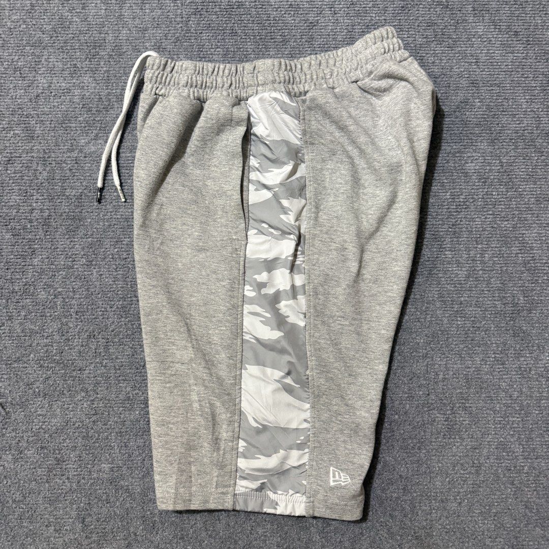 New Era Sweat Short (Category: Shorts) located in Zamboanga. Submitted by hype_thrifts (Listing ID 1470305866, Image 2). Description: New Era Short Good as new Issue stain need wash Waist: 32-36 Length: 21.5.