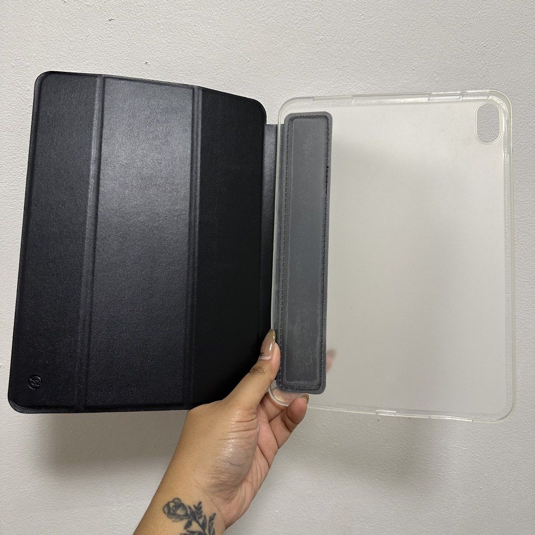 NEW iPad 10th Gen Casing (Category: Cases & Sleeves) located in Pasig City. Submitted by loveyyy08 (Listing ID 1470296875, Image 3). Description: NEW iPad 10th Gen Casing RFS: Wrong unit :( 📍Location: Pasig Lifehomes 🛵Delivery: Same day delivery/LBC only 💰Mode of Payment: Cash/Bank Transfer .