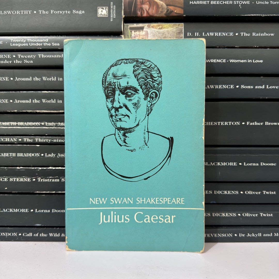 New Swan Shakespeare Julius Caesar Paperback (Category: Storybooks) located in Lingayen. Submitted by readwjane (Listing ID 1470153777, Image 1). Description: - Title: Julius Caesar (New Swan Shakespeare Series) - Cover: Classic teal with classical bust illustration - Interior: Clean layout, ideal for studying - Target Audience: Literature students, English majors, and book collectors - Format: Standard paperback.