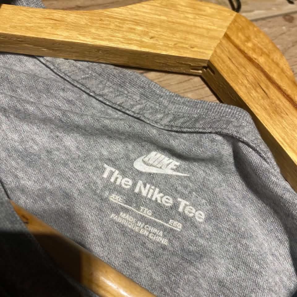 nike (Category: Tshirts & Polo Shirts ) located in Malabon City. Submitted by not_just_fits (Listing ID 1470144353, Image 3). Description: Dimes: ▪️W: 23.5 L: 29.5 Flaw/s: ▪️minimal stains.