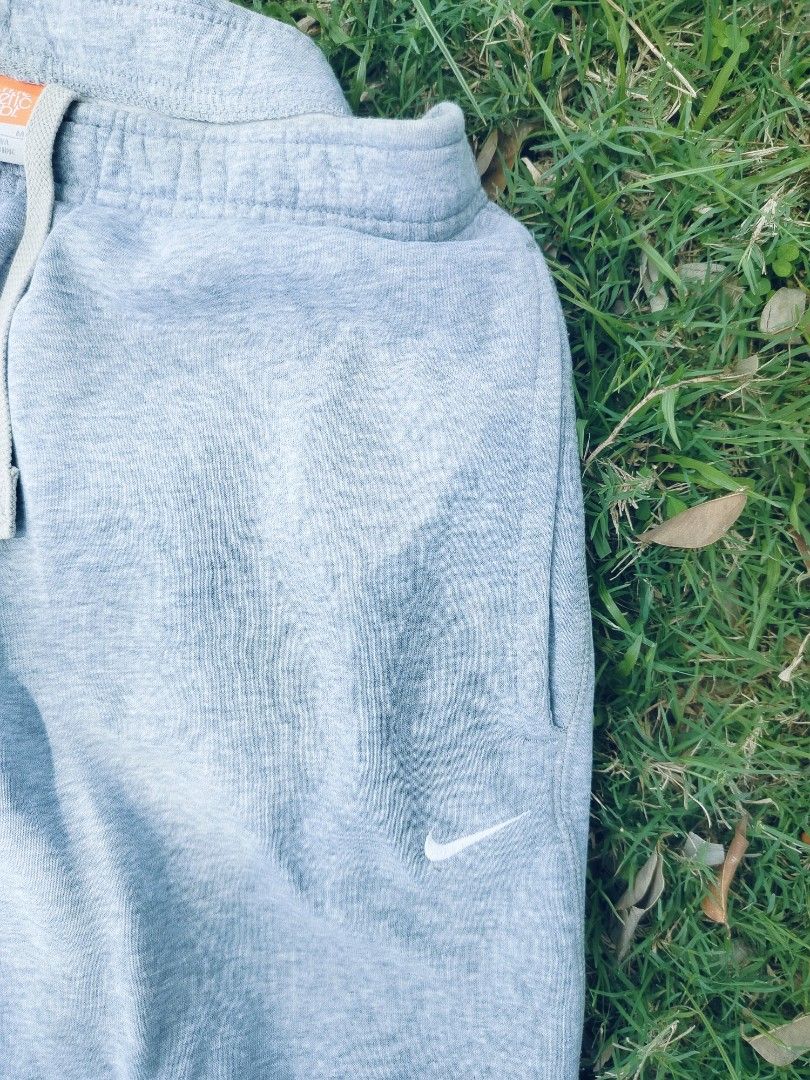 Nike 2000s Athletic Dept. Grey Sweatpants (Category: Activewear) located in General Santos City (Dadiangas). Submitted by gee.7thstreetz (Listing ID 1470181664, Image 3). Description: Mid 2000s Nike Athletic Dept. open-hem fleece sweatpants. Clean every day staple. Dimension in inches L: 38 W: 17 Leg opening: 9.