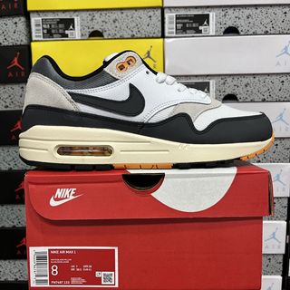 (Category: ) located in . Submitted by pickplanet_sneaker_shirt (Listing ID 1470288858, Image 1). Description: .