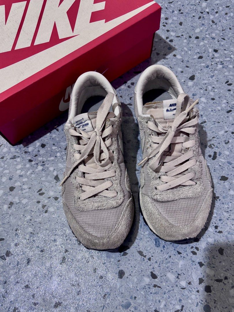 NIKE AIR PEGASUS 83 PRM (Category: Sneakers) located in Manila. Submitted by keyttttt_keyttttt (Listing ID 1470190441, Image 2). Description: Comes with complete box ✨Condition: Pre-loved used but still wearable! The sole is slightly detached, but it can still be fix..