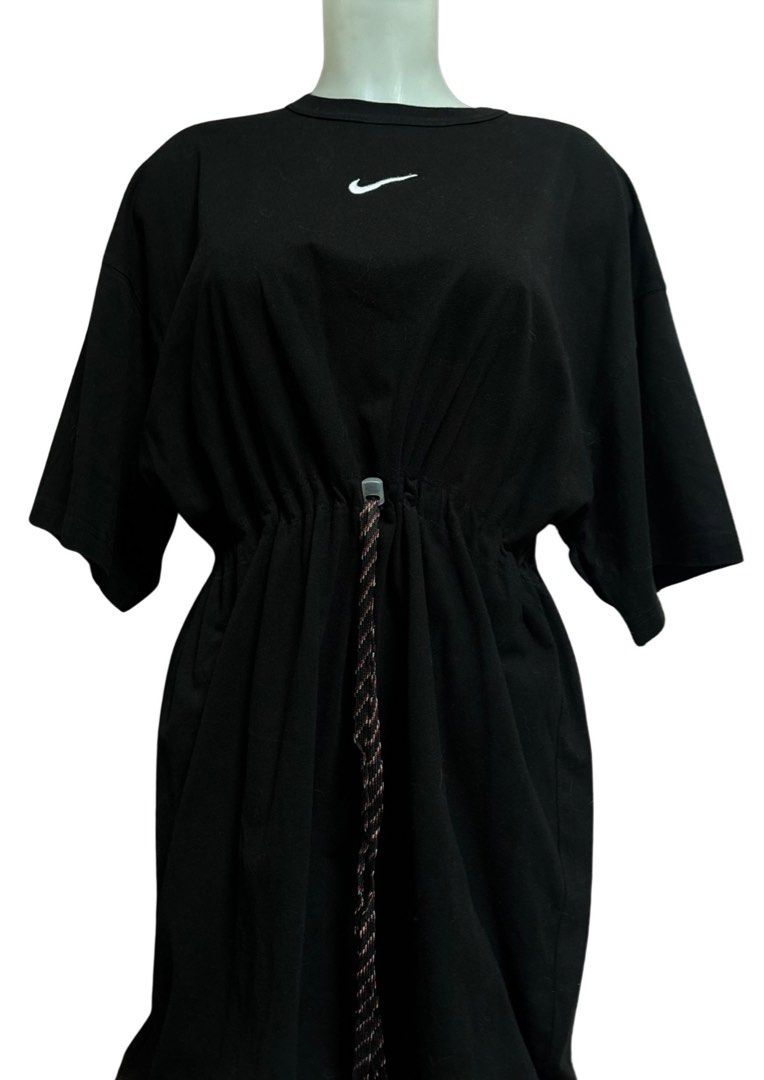 Nike Black Drawstring T-Shirt Dress (Category: Dresses) located in Caloocan City. Submitted by shibowhii (Listing ID 1470233932, Image 1). Description: unique!! nice fit alsooo.