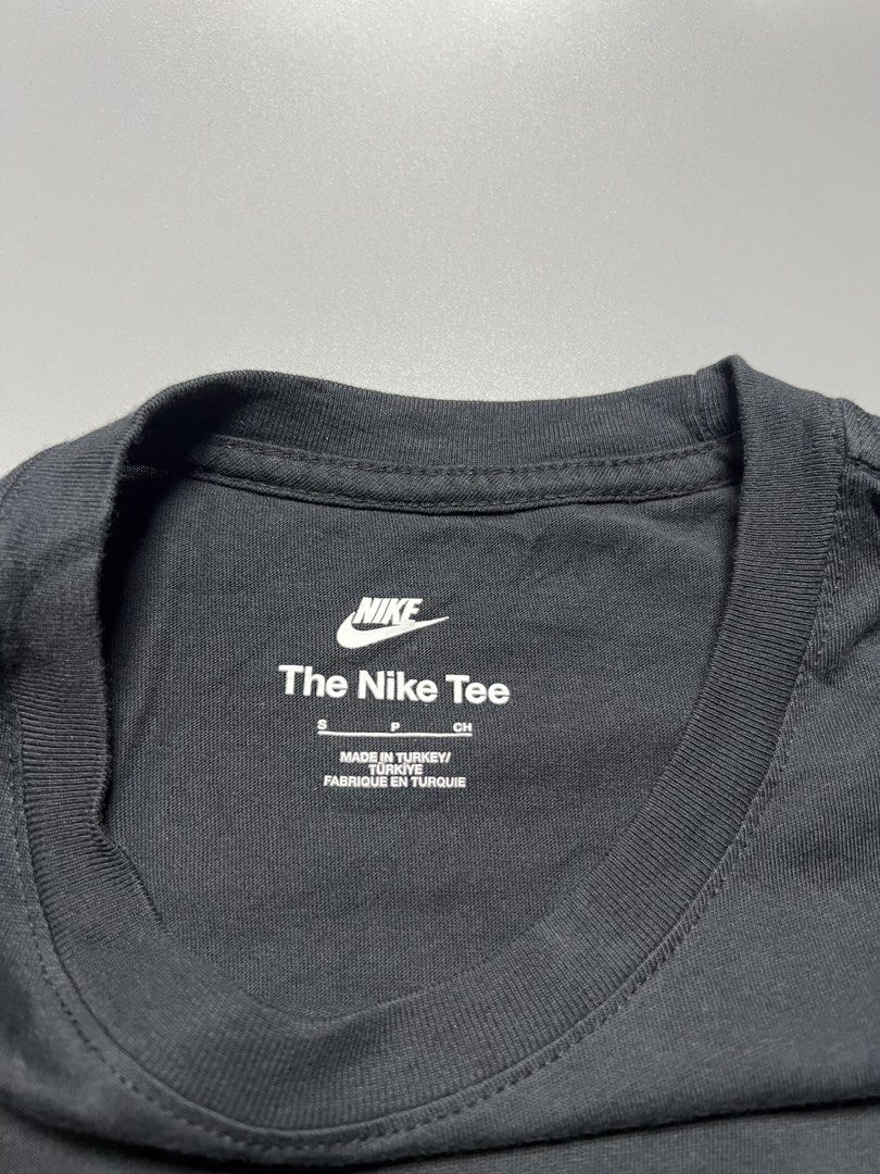 NIKE BLACK SHIRT (Category: Tshirts & Polo Shirts ) located in Bacolod City. Submitted by bcdapparelshop (Listing ID 1470186783, Image 3). Description: NIKE BLACK SHIRT EXCELLENT CONDI 18w x 27l SMALL ON TAG 9.5/10 CR NO ISSUES! 📍NEGROS OCCIDENTAL.