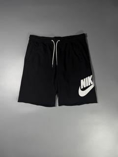 (Category: ) located in . Submitted by whowearsstreetwear (Listing ID 1470329611, Image 1). Description: .