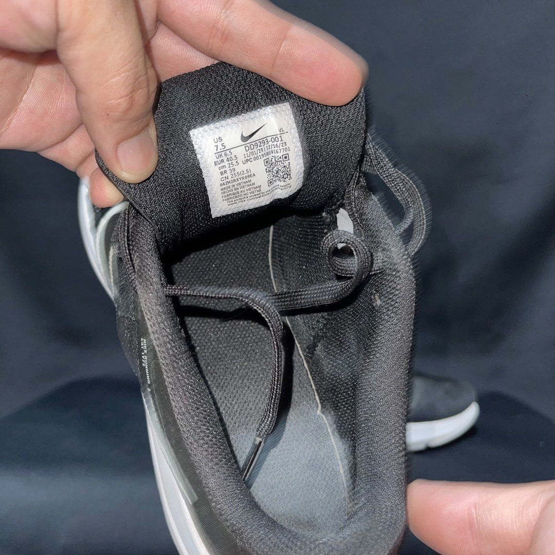 Nike Downshifter 12 Black White US 7.5 (Category: Sneakers) located in Bulacan. Submitted by ogieeee (Listing ID 1470234848, Image 2). Description: - Brand/Model: Nike Downshifter 12 - Color: Black and White - Size: US 7.5 / EUR 40.5 / CM 25.5 - Features: Breathable mesh upper, supportive cushioned midsole, and durable rubber outsole for great grip - Ideal for: Daily runs, gym workouts, and casual wear - Condition: On sale now, grab them while av