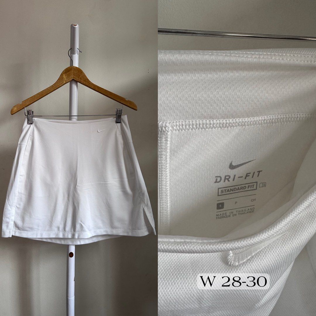 Nike Dri-FIT White Skort (Category: Activewear) located in Rizal. Submitted by loveluna. (Listing ID 1470284762, Image 1). Description: .