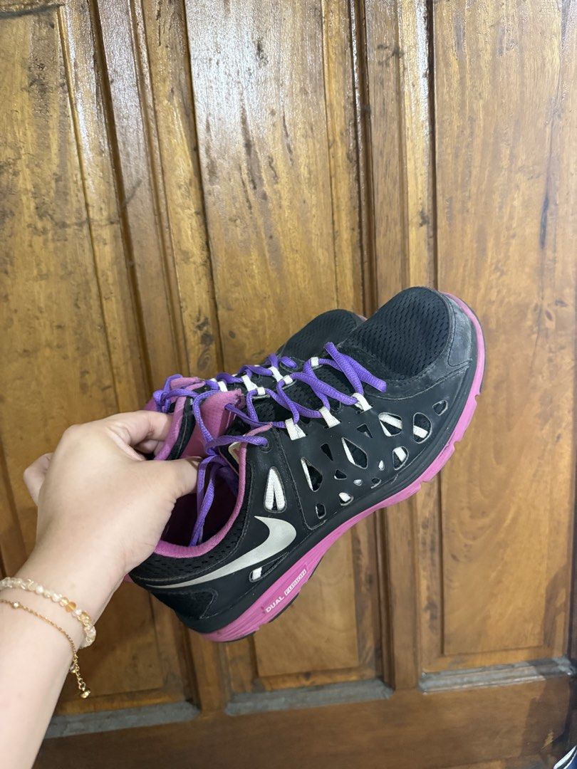 Nike Dual Fusion Run 2 (Category: Sneakers) located in Imus. Submitted by mysticstar_f121de (Listing ID 1470159472, Image 2). Description: .