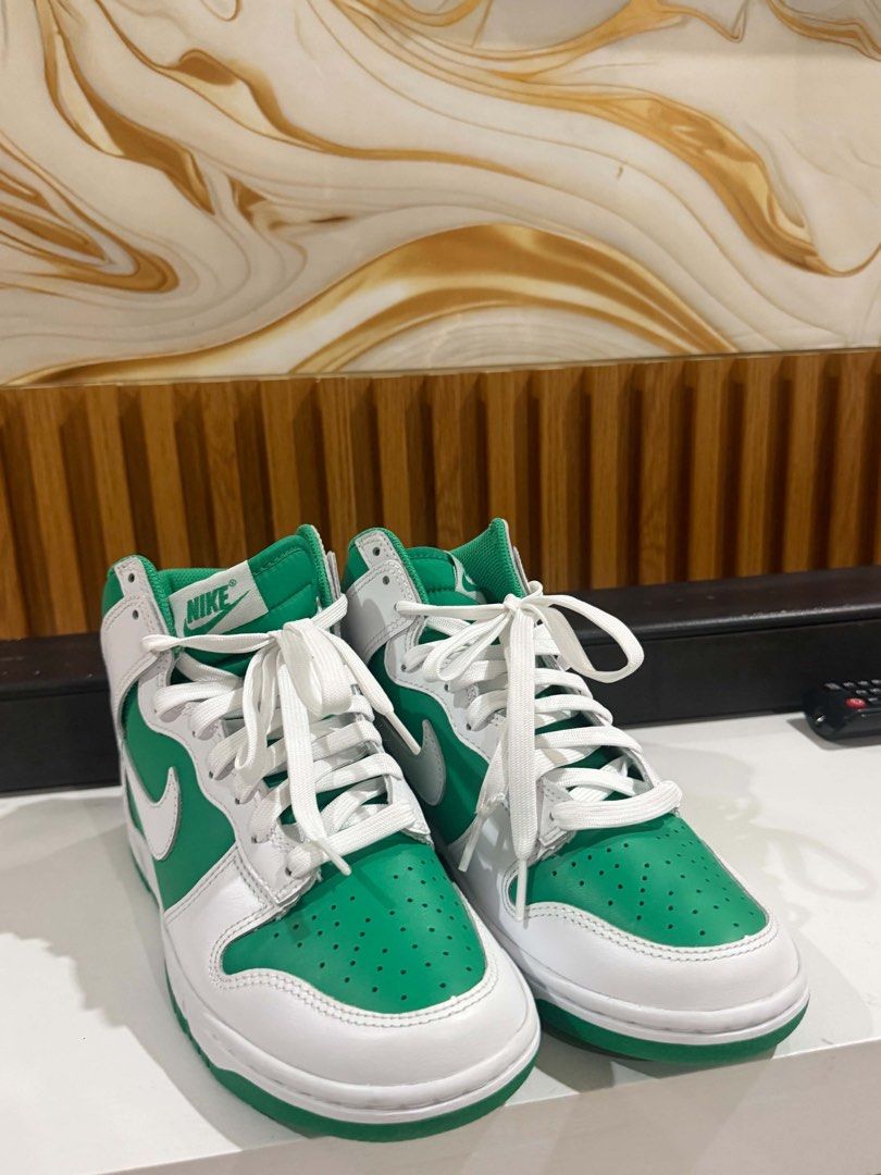 Nike Dunk High "Stadium Green" (Category: Sneakers) located in Valenzuela. Submitted by tekitooo (Listing ID 1470239963, Image 2). Description: Size: US 6 Men’s / EUR 38.5 Condition: Brand New, Never Worn (No Box) Price: ₱6.7k (Original SRP is around ₱7k+) Selling a brand new pair of Dunk Highs in the Stadium Green/White colorway. 10/10 condition, completely unworn—just missing the original box. Can do meetups around Valenzuela or QC, or can ship