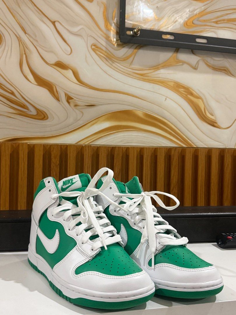 Nike Dunk High "Stadium Green" (Category: Sneakers) located in Valenzuela. Submitted by tekitooo (Listing ID 1470239963, Image 1). Description: Size: US 6 Men’s / EUR 38.5 Condition: Brand New, Never Worn (No Box) Price: ₱6.7k (Original SRP is around ₱7k+) Selling a brand new pair of Dunk Highs in the Stadium Green/White colorway. 10/10 condition, completely unworn—just missing the original box. Can do meetups around Valenzuela or QC, or can ship