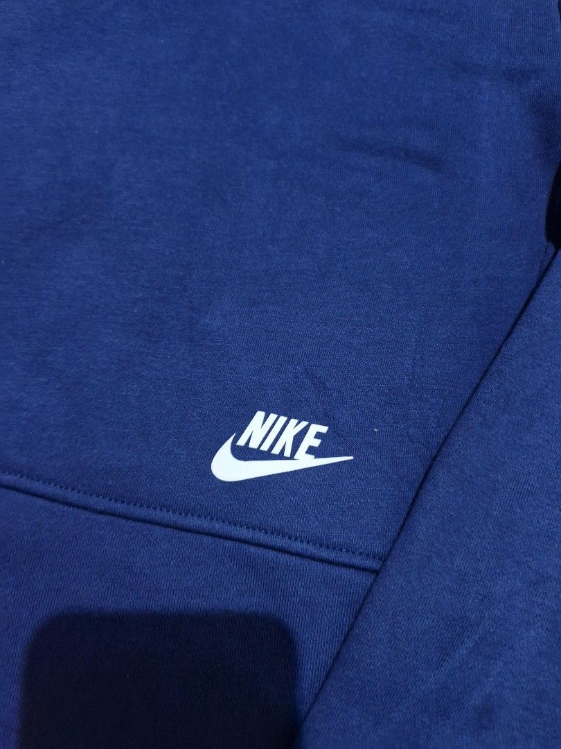 Nike Hoodie qzip (Category: Coats, Jackets and Outerwear) located in Antipolo. Submitted by kentoy6666 (Listing ID 1470307710, Image 3). Description: .