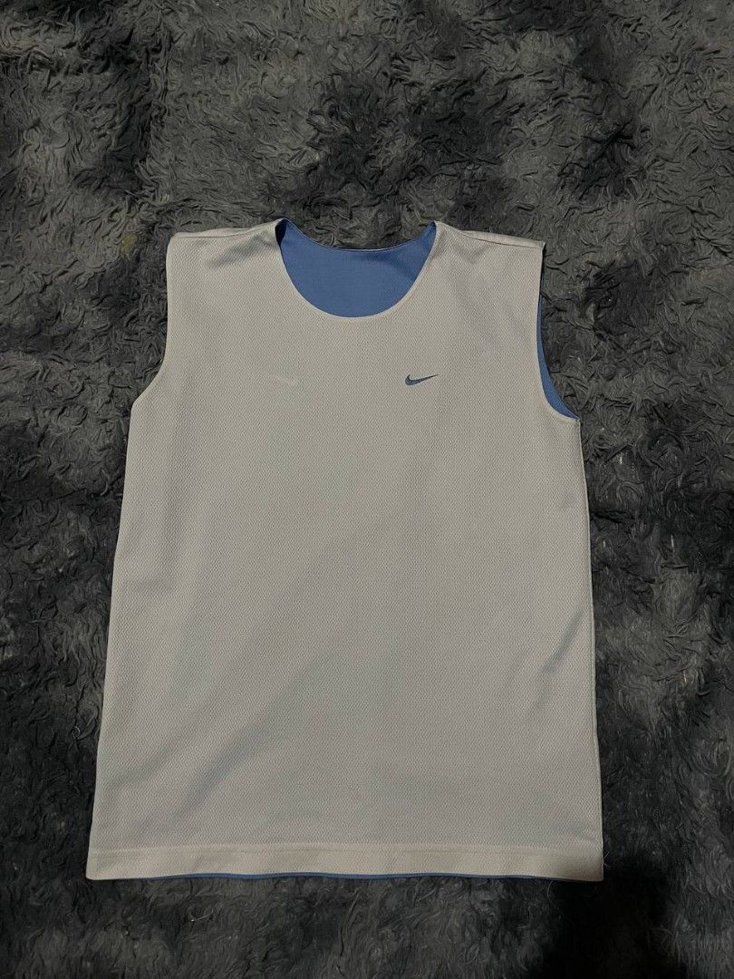 Nike Jersey Reversible (Category: Activewear) located in Manila. Submitted by garmentsreseller (Listing ID 1470294090, Image 1). Description: SIZE – S WIDTH – 20 LENGTH – 27.