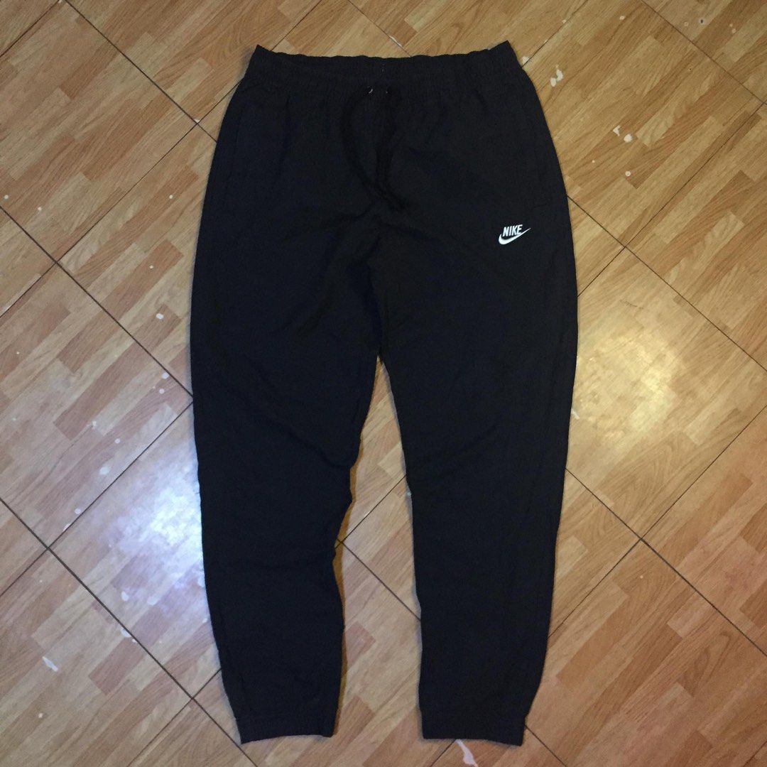 Nike Jogger Pants (Nylon) (Category: Joggers) located in Manila. Submitted by a.stmngo (Listing ID 1470311837, Image 1). Description: Size XL on tag Waist 32-36 inches Length 41 inches Thigh 12 inches Leg opening 5-7 inches stretchable Needwash Good Condition 📍Manage your expectation. Item is thrifted. 📍Nagcarlan, Laguna.