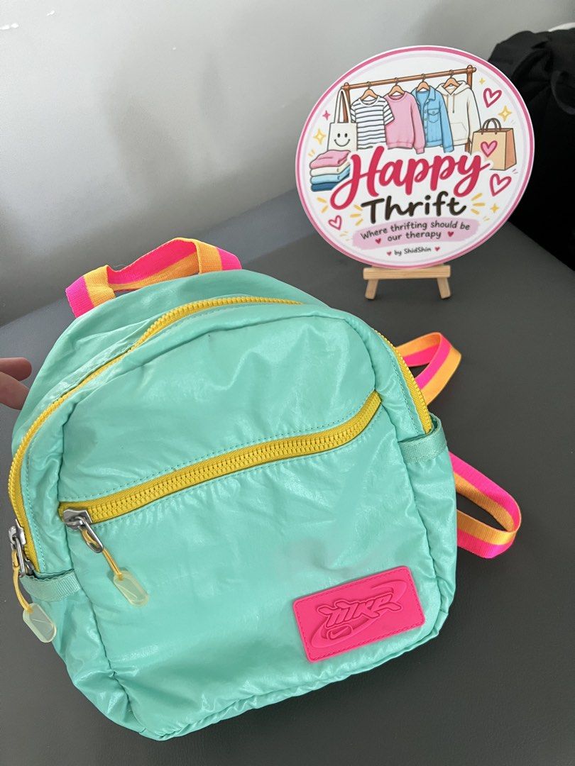 Nike Kid’s bag (Category: Babies & Kids Fashion) located in Cabanatuan. Submitted by happythriftbyshidshin (Listing ID 1470155089, Image 2). Description: See pics for details Personal preloved.
