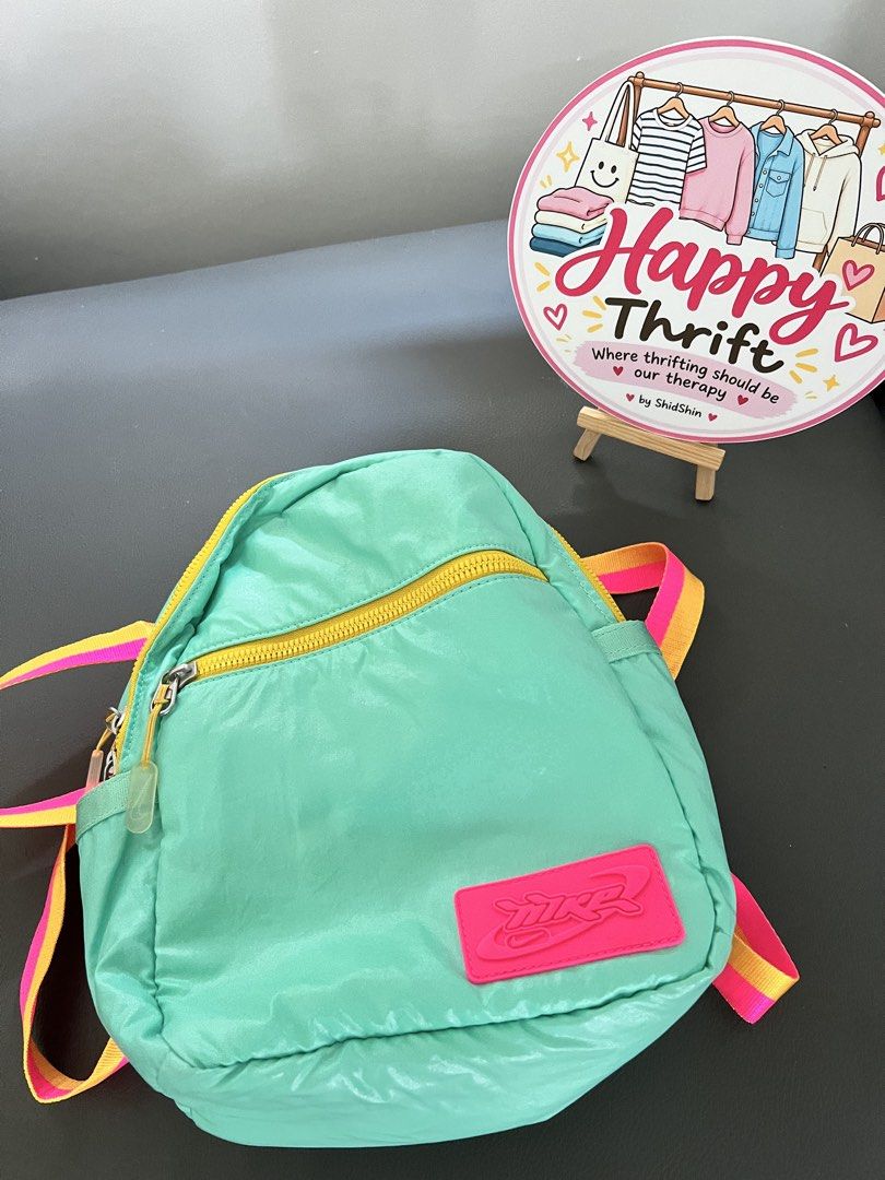 Nike Kid’s bag (Category: Babies & Kids Fashion) located in Cabanatuan. Submitted by happythriftbyshidshin (Listing ID 1470155089, Image 1). Description: See pics for details Personal preloved.