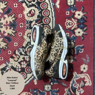 (Category: ) located in . Submitted by pulito.streetwear (Listing ID 1470211259, Image 1). Description: .