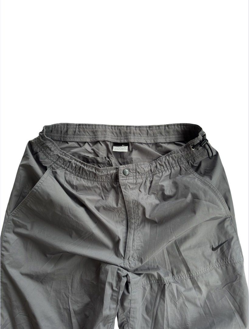 Nike Nylon Track Pants (Category: Activewear) located in Puerto Princesa. Submitted by 18arc (Listing ID 1470326994, Image 3). Description: Nike Nylon Track Pants Size: Small Dimes: Adjustable Length: 39 pls check for flaws 950 only .