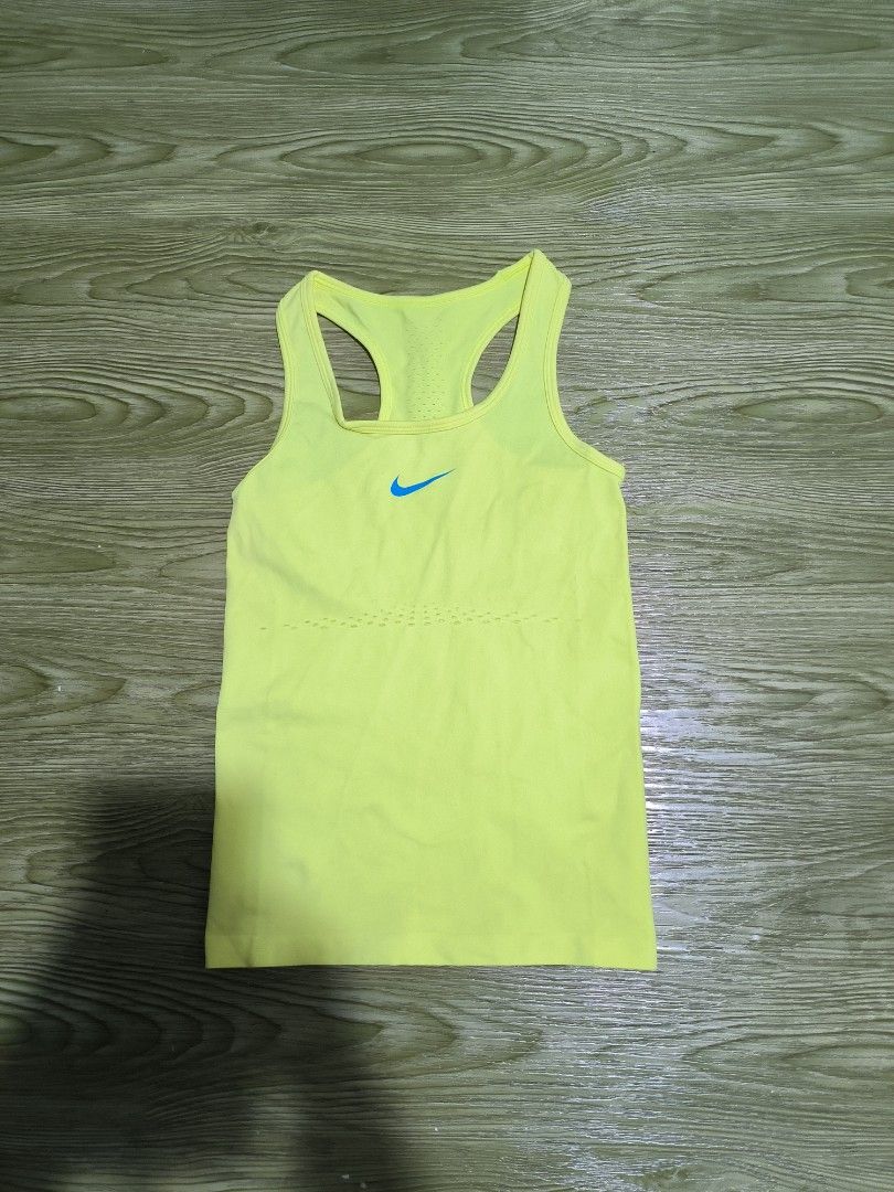 Nike Pro Dri-Fit RaceBack Athletic Tank Top (Category: Activewear) located in Manila. Submitted by _hayashiguntaru (Listing ID 1470189955, Image 1). Description: Excellent Condition No Issue Size: Small to Medium Dims: 13x22 (Stretchable).
