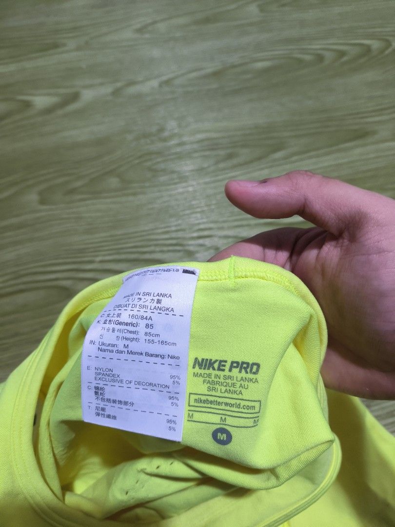 Nike Pro Dri-Fit RaceBack Athletic Tank Top (Category: Activewear) located in Manila. Submitted by elmer13leg56936 (Listing ID 1470190085, Image 3). Description: Excellent Condition No Issue Size: Small to Medium Dims: 13x22 (Stretchable).