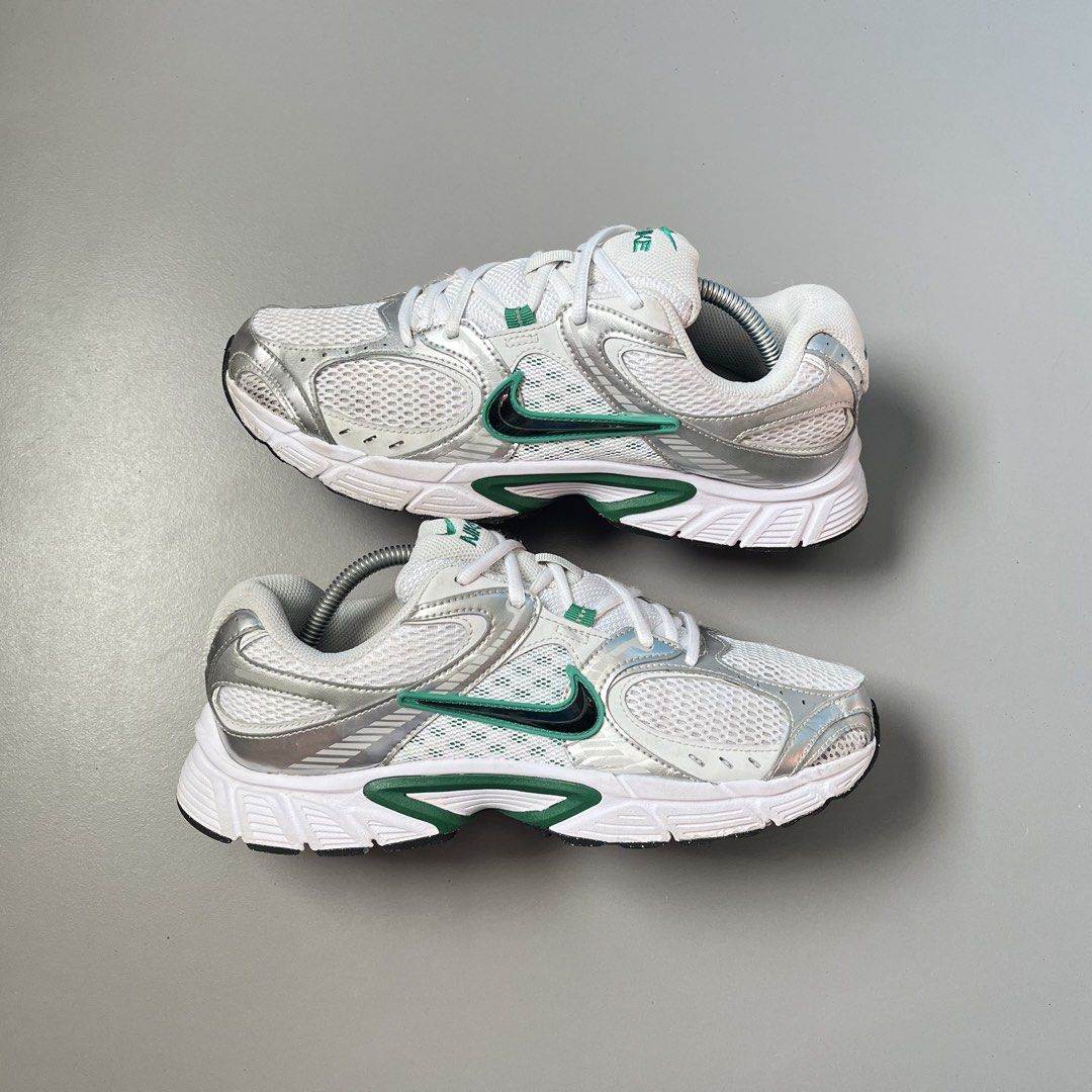 Nike RNR V5 (Category: Sneakers) located in Surigao. Submitted by hasole_hard (Listing ID 1470159227, Image 1). Description: .