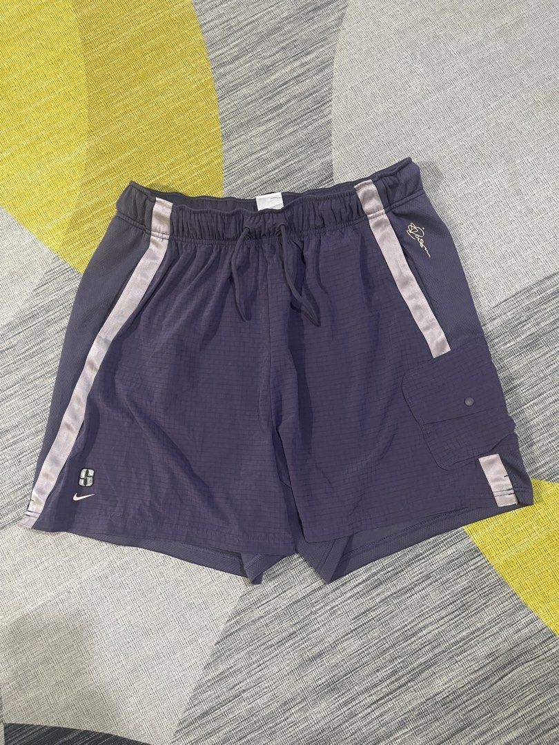 Nike sabrina mens short (Category: Shorts) located in Taytay. Submitted by ekselentekondisyon (Listing ID 1470281039, Image 1). Description: Nike sabrina mens short Excellent condition Size large W-31-36 L-17.5 No issue Taytay rizal location W/lace W/pockets.