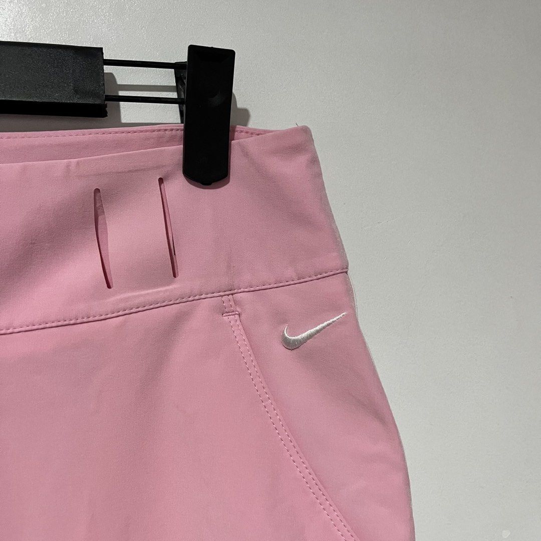 NIKE SKIRT‼️ (Category: Activewear) located in Cebu City. Submitted by clarkcamu68040 (Listing ID 1470246685, Image 3). Description: NIKE SKIRT‼️ AS NEW SIZE 4 W 30-32 / L 14.5 COLORATE 10 / 10 ISSUE : ❌❌❌ PHP 680 + 90 SF 🛒🛒 📍CEBU ,CITY OF NAGA 🚚 J&T EXPRESS.