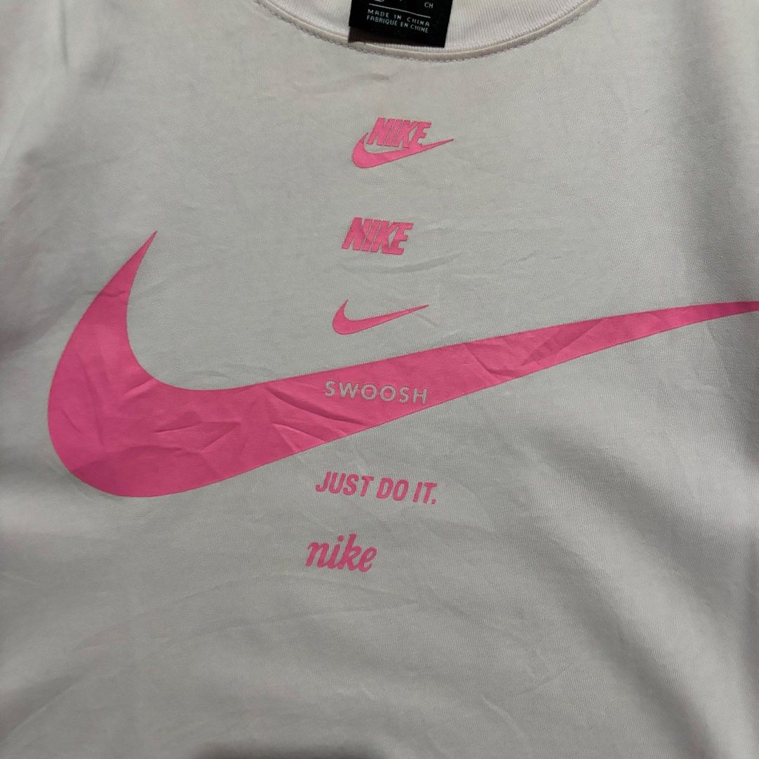 NIKE SWOOSH PINK SHIRT (Category: Tshirts & Polo Shirts ) located in Taytay. Submitted by dwinsapparel (Listing ID 1470256347, Image 2). Description: NIKE SWOOSH PINK BOXY SHIRT W-21.5 L- 24.5 EXCELLENT CONDITION NEED WASH COMPLETE TAGS.