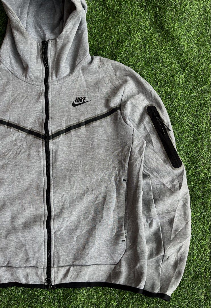 Nike Tech Fleece Full-Zip Hoodie Grey (Category: Hoodies) located in Cebu City. Submitted by pick2zeroo (Listing ID 1470327623, Image 3). Description: Small on tag Dimes: 20x24 Excellent Pm.