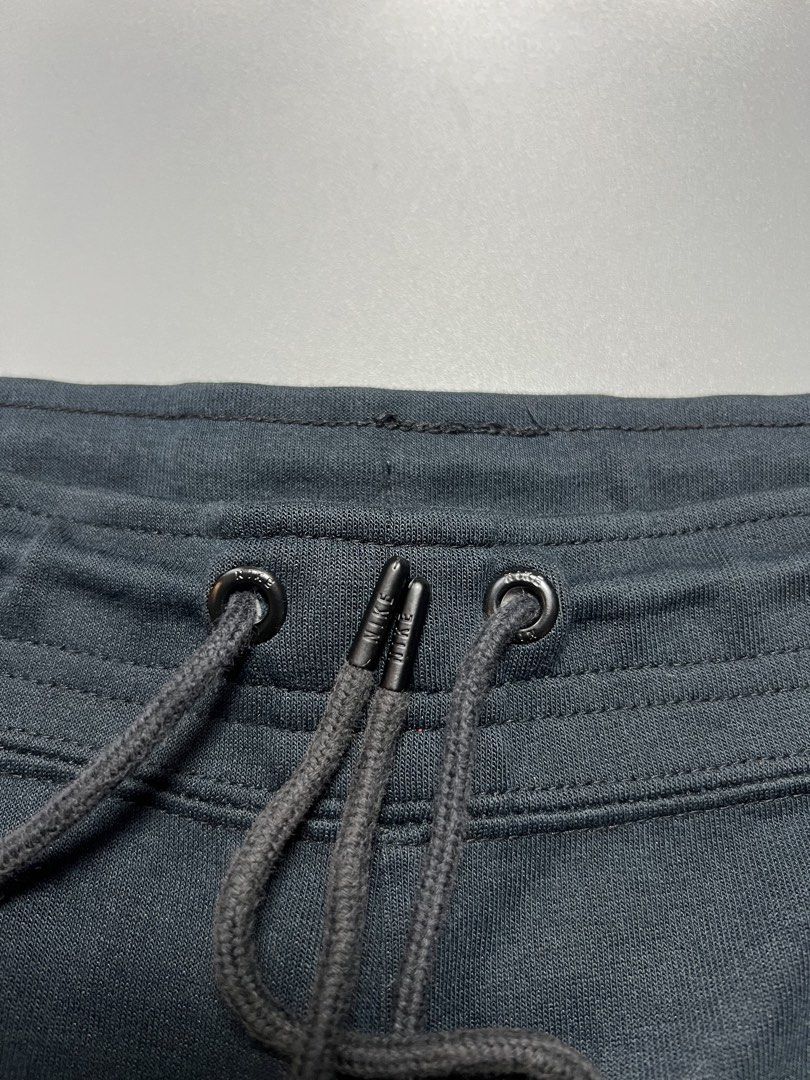 NIKE TECH FLEECE PANTS (Category: Joggers) located in Bacolod City. Submitted by bcdapparelshop (Listing ID 1470185559, Image 3). Description: NIKE TECH FLEECE PANTS EXCELLENT CONDI 30-32w x 37L LARGE ON TAG NO ISSUES! 📍NEGROS OCCIDENTAL.