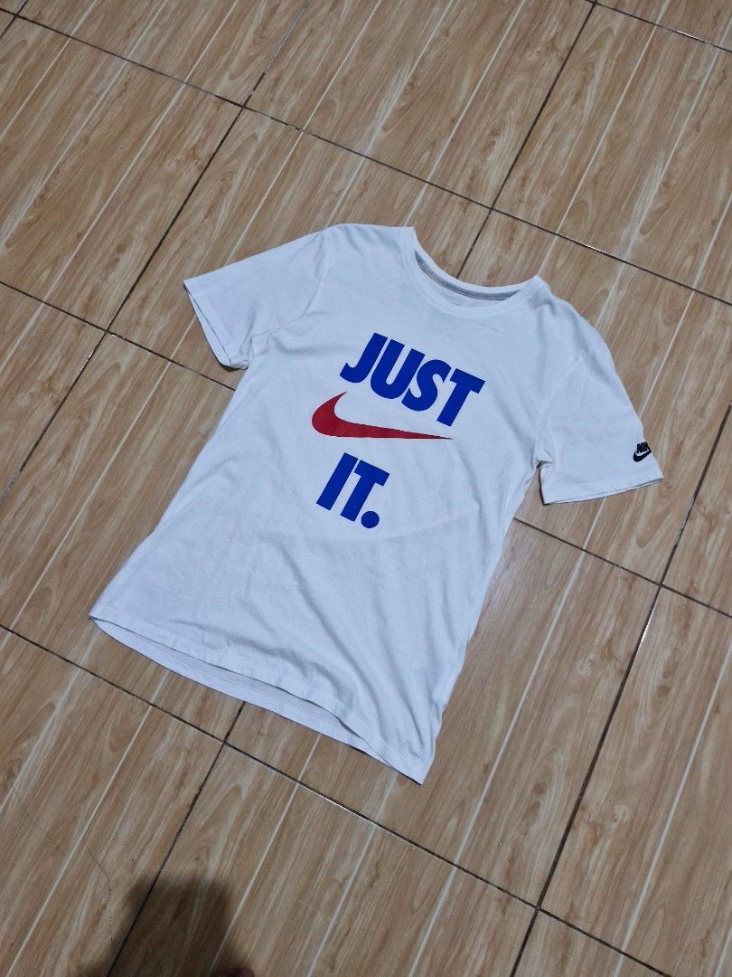 Nike Tee (Category: Tshirts & Polo Shirts ) located in Antipolo. Submitted by kentoy6666 (Listing ID 1470305475, Image 1). Description: .