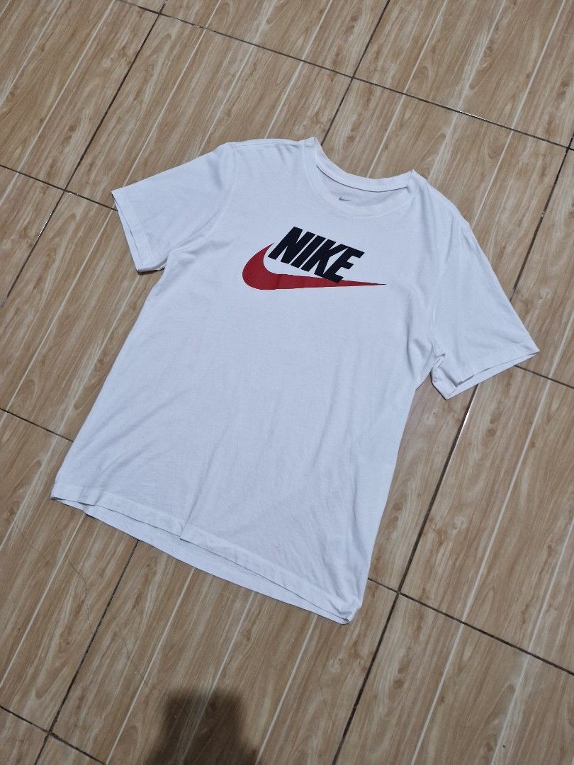 Nike Tee (Category: Tshirts & Polo Shirts ) located in Antipolo. Submitted by kentoy6666 (Listing ID 1470306038, Image 1). Description: .