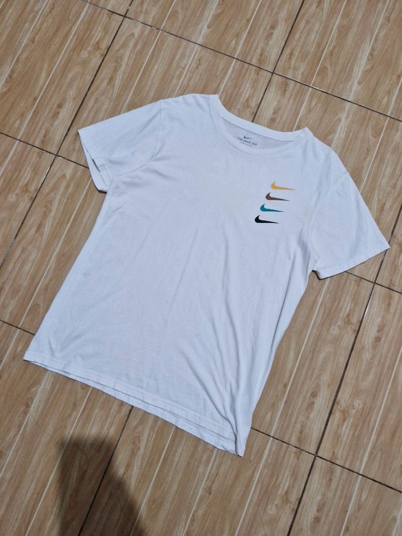 Nike Tee Multiple Swoosh (Category: Tshirts & Polo Shirts ) located in Antipolo. Submitted by kentoy6666 (Listing ID 1470305903, Image 1). Description: .