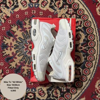 (Category: ) located in . Submitted by pulito.streetwear (Listing ID 1470205478, Image 1). Description: .