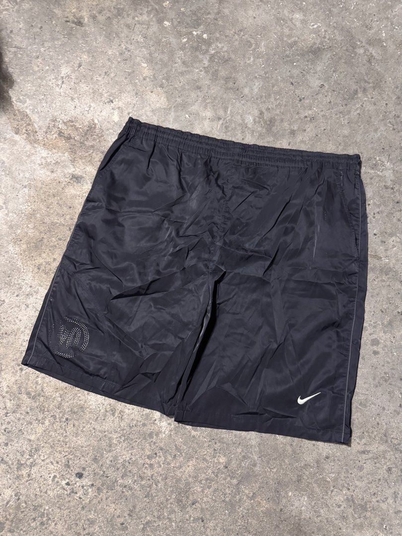 Nike tracker short (Category: Shorts) located in Pasig City. Submitted by dripthrift1600 (Listing ID 1470317774, Image 1). Description: - Nike tracker short - Good condition - Issue: None - Sizes: xXL - Dimes: 38x22.