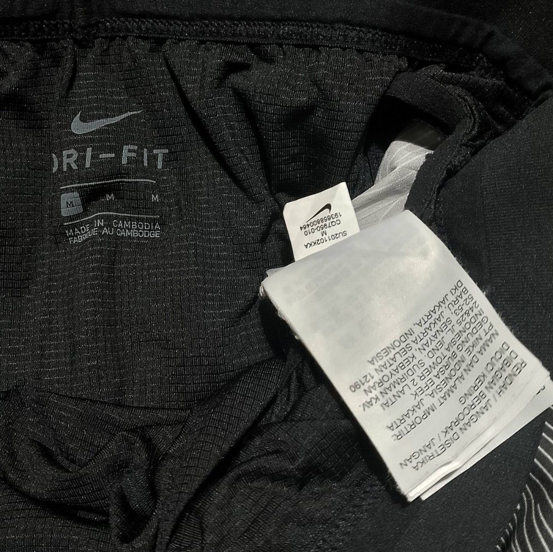 Nike Trail Flex Stride Running Short (Category: Shorts) located in Davao. Submitted by thrifttayo (Listing ID 1470241660, Image 3). Description: Medium on tag W 28-32 L 13 No Issue ASNEW Condition .