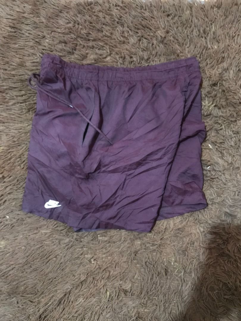 Nike woven (Category: Shorts) located in Manila. Submitted by ayvanz (Listing ID 1470277345, Image 1). Description: .
