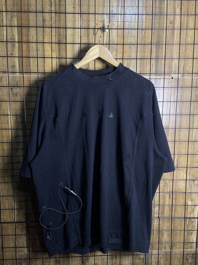 Nike x off white shirt (Category: Tshirts & Polo Shirts ) located in Pateros City. Submitted by toogood.mnl (Listing ID 1470338788, Image 1). Description: Nike x off white short sleeve shirt W-24 L-28 No issue Excellent condition .