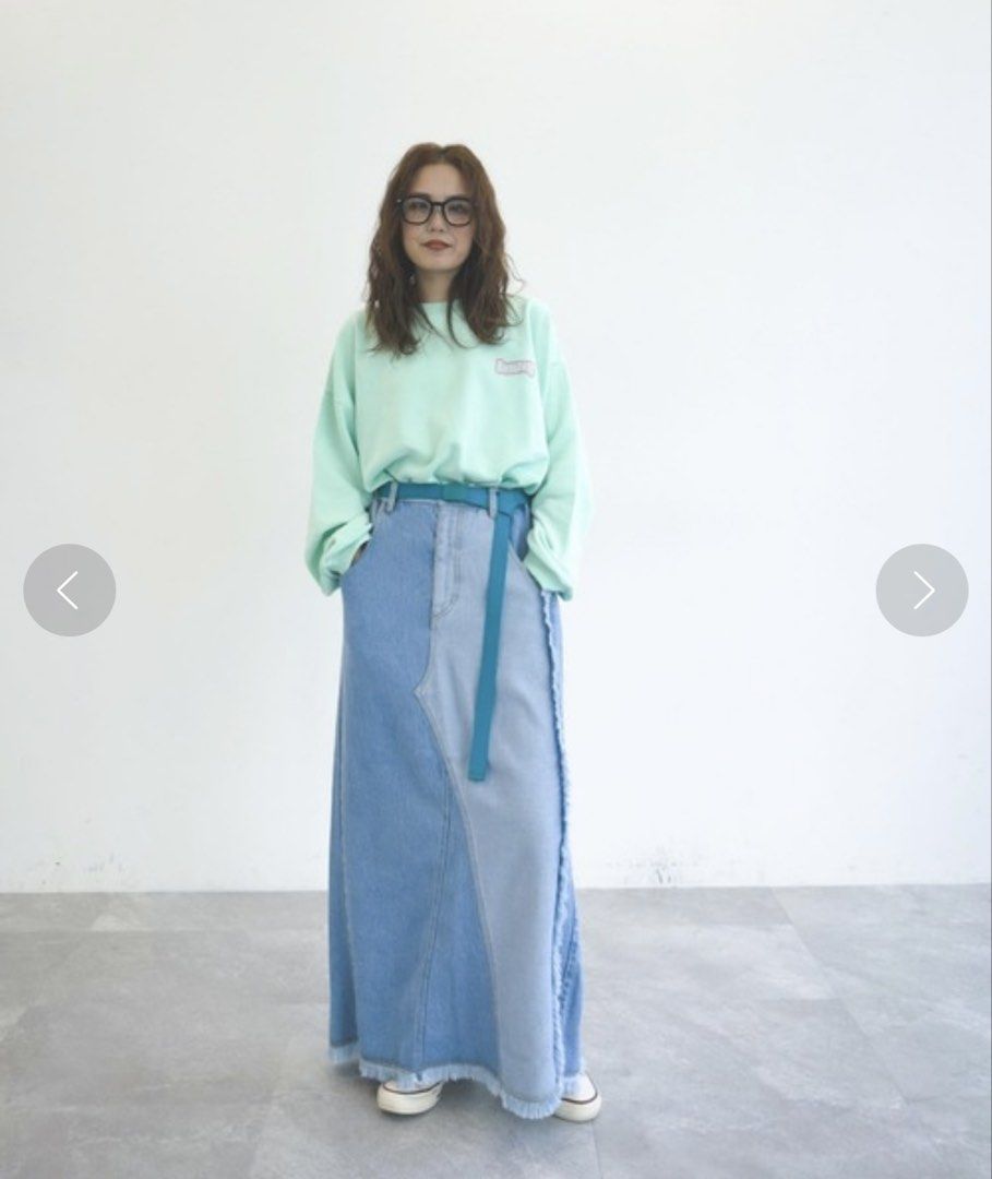 Niko and… Remake-Style Maxi Denim Skirt (Category: Skirts) located in Batangas. Submitted by buy3get1freerandom (Listing ID 1470313103, Image 3). Description: Product ID: NKM51501SM 250778 Size on tag: Large Waist : 28”-32” via tape measure Length: 38” via tape measure Condition: 9/10 Flaw/s: None ✅ Both side and back pockets ✅ Drawstring ✅ Back slit 📌 FIRST TO PAY BASIS 📌 Please manage your expectations, as these are preloved items. 📌 No when